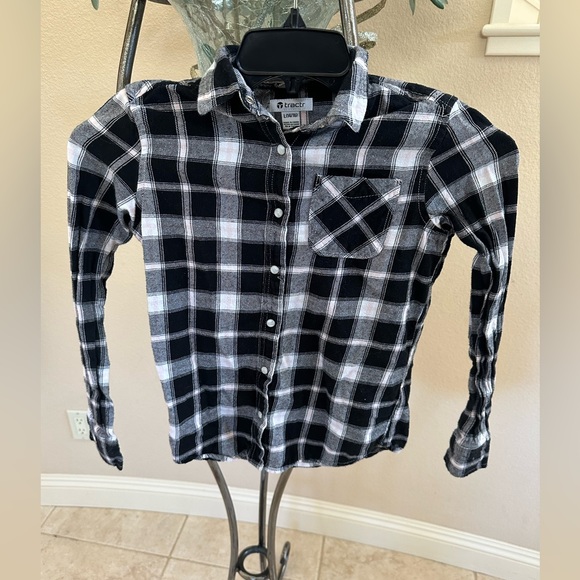 Tractr  girls long sleeve button down plaid shirt - Picture 1 of 7